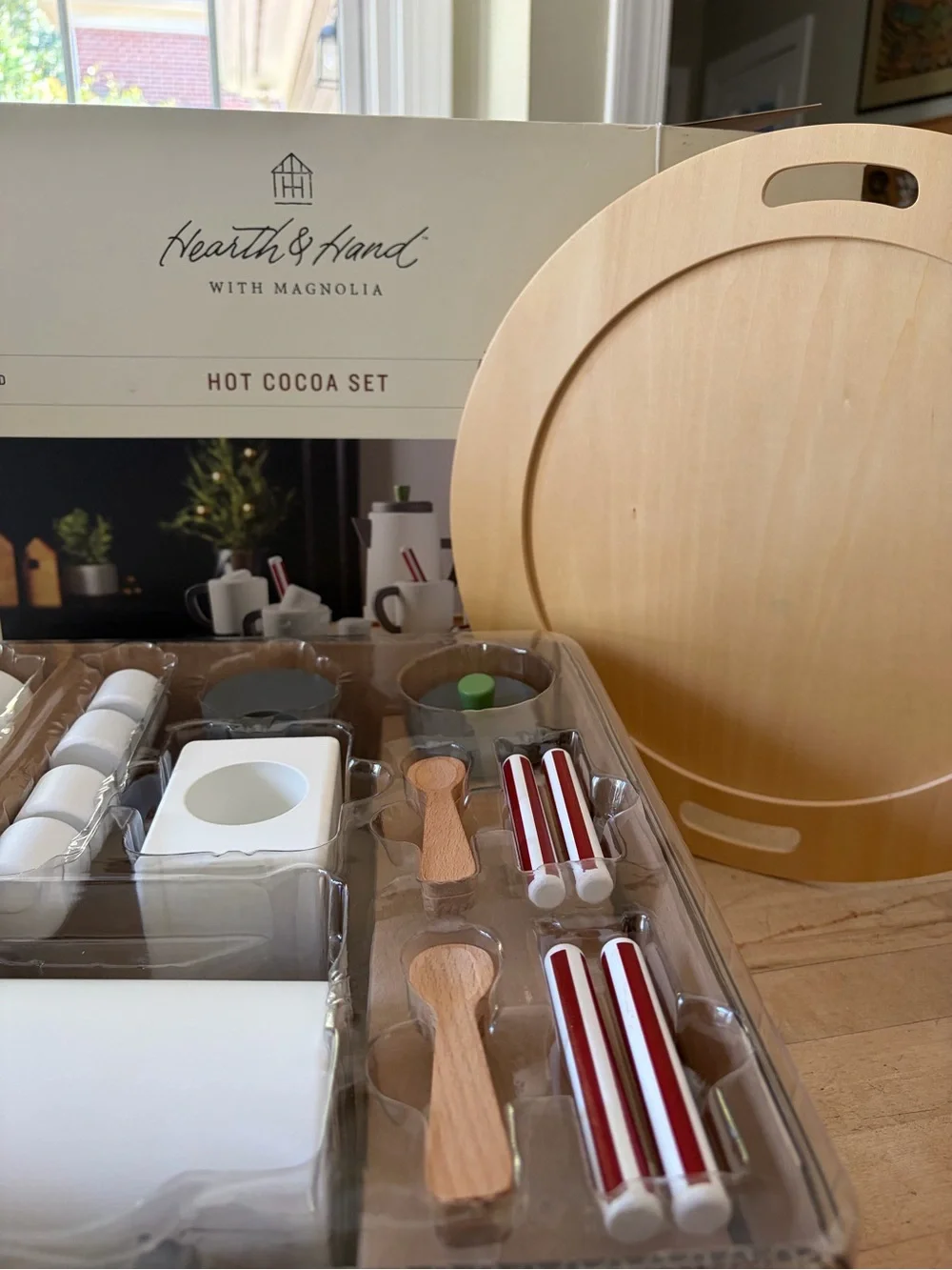 Hearth & Home with Magnolia hearth hand